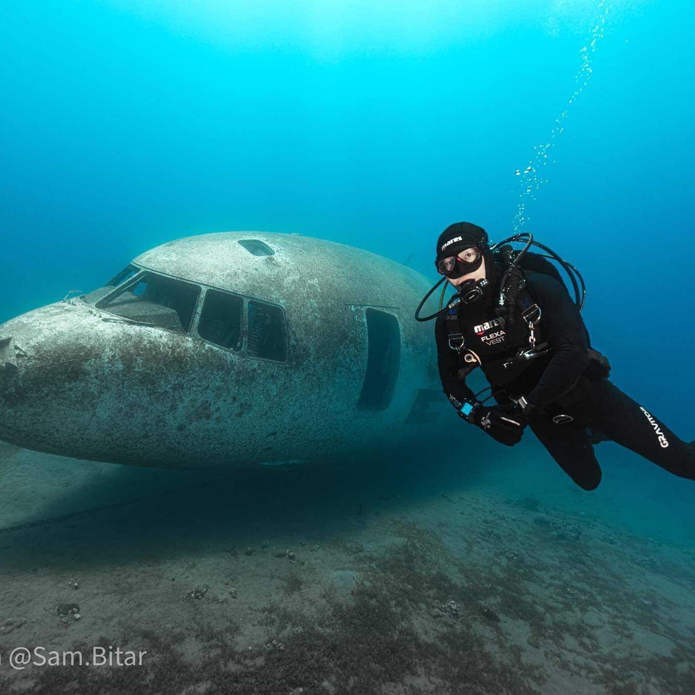 Lockheed-Tristar-airplane-wreck