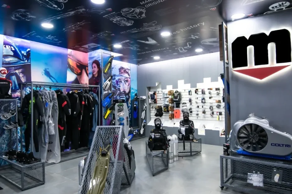 We offer everything you need for your diving trips. Such as snorkelling gear, diving suits, diving computers, diving regulators, diving masks, fins and always at the best price