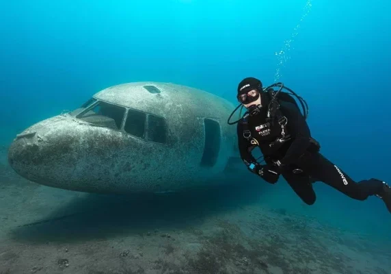 lockheed-tristar-airplane-wrek